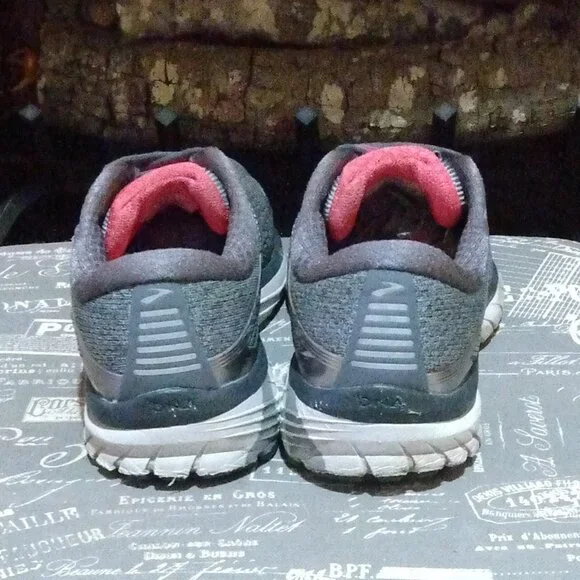 Women Brooks GTS 18 Sneakers - Picture 3 of 5